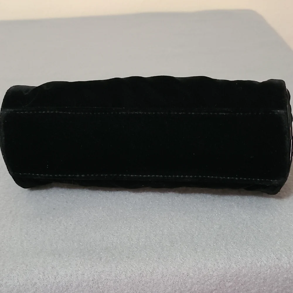 CHANEL Parfums Black‎ Velvet Cosmetic Makeup Bag